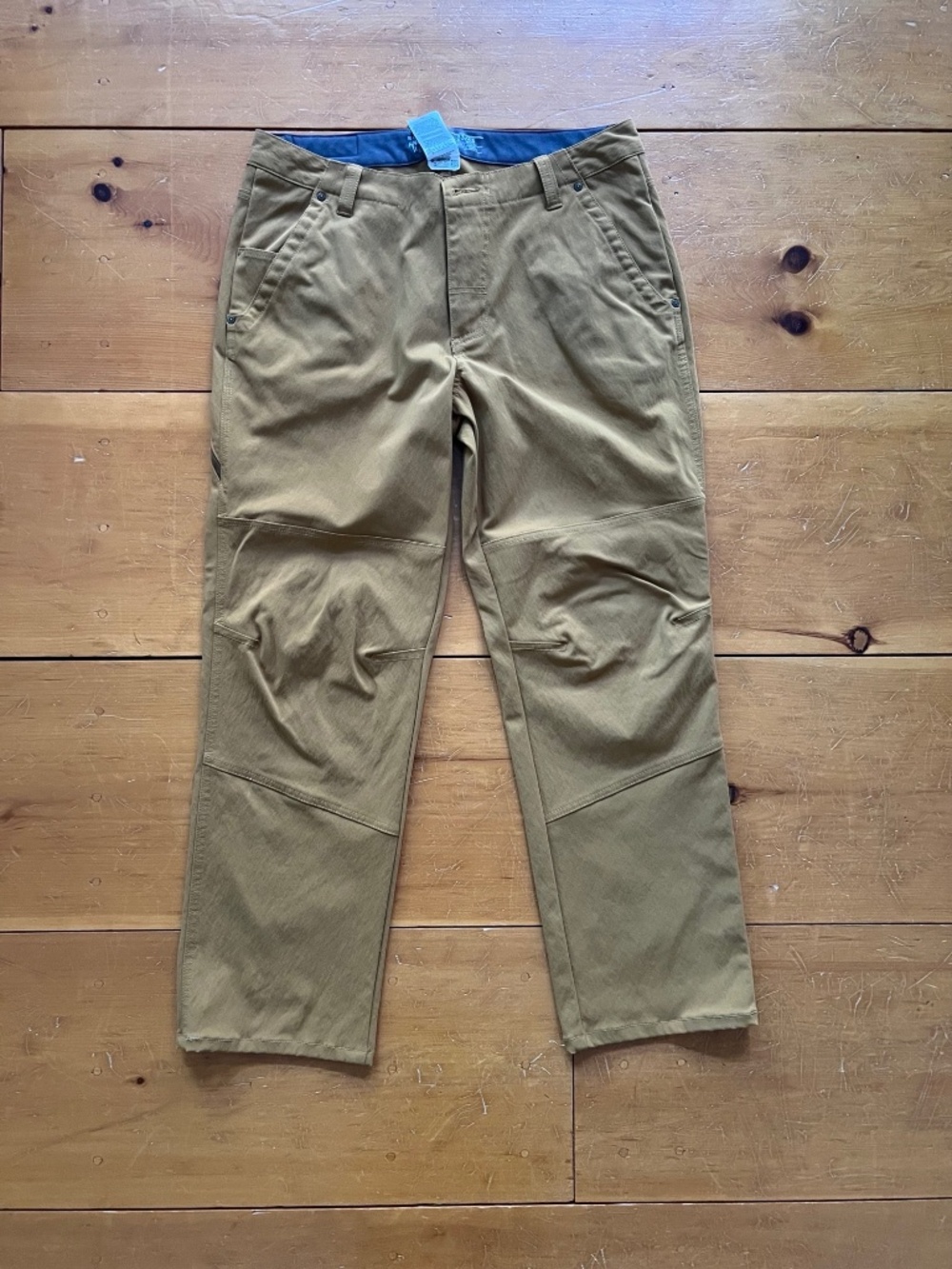 Men Mountain HardWear pants (size 33)